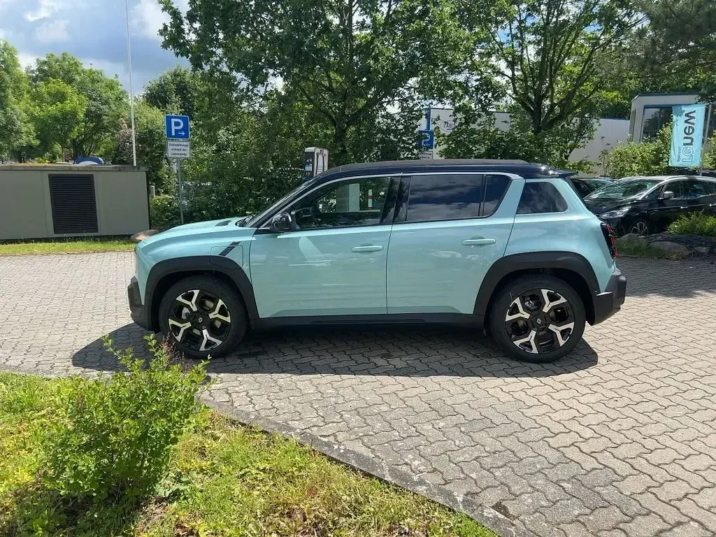 Neu Renault 4 E-Tech Techno 110 kW (150 PS) 2026 Grün SUV
