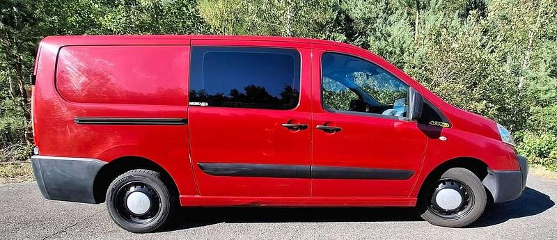 Rot Gebraucht 2012 Peugeot Expert Van | 5.700 € (Fairer Preis) - Bild 1/4