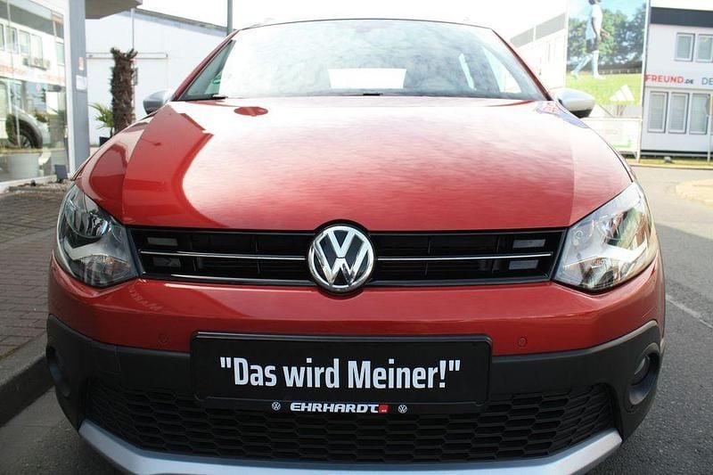 Gebraucht VW Polo Cross 90 PS (66 kW) 2015 Sunsetred Kleinwagen