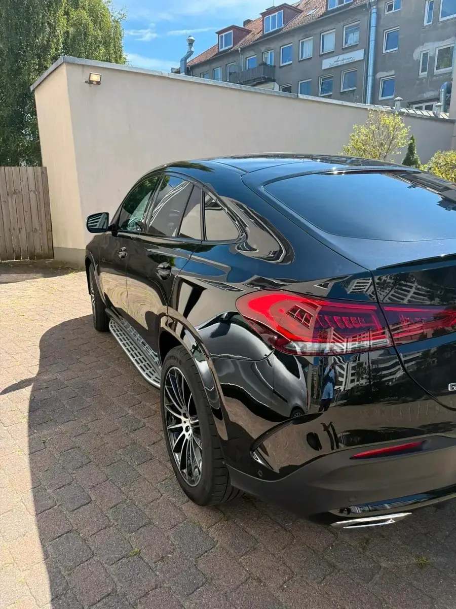 Gebraucht Mercedes GLE400 330 PS (242 kW) 2021 Schwarz SUV