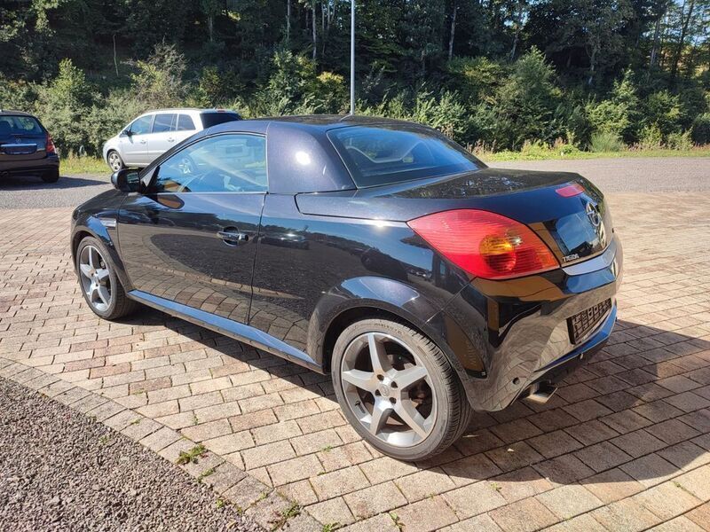 Gebraucht Opel Tigra Design Edition 125 PS (91 kW) 2007 Schwarz Cabrio