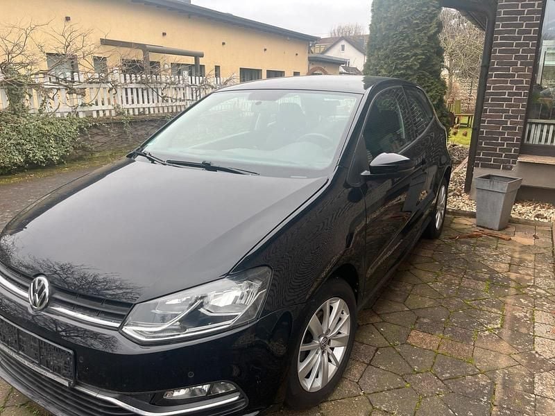Gebraucht VW Polo 75 PS (55 kW) 2017 Schwarz Kleinwagen