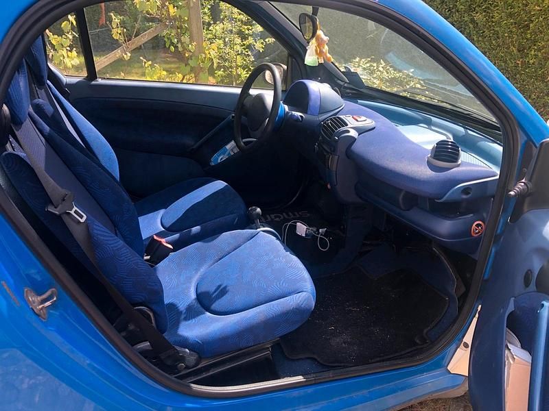 Andere farben Gebraucht 1999 Smart ForTwo Coupé Coupé | 800 € (Guter Preis) - Bild 1/4