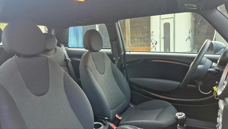 Usata Mini Cooper 98 CV (72 kW) 2010 Utilitaria