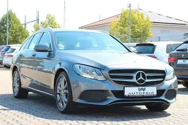Gebraucht Mercedes C180 156 PS (114 kW) 2018 Grau Limousine