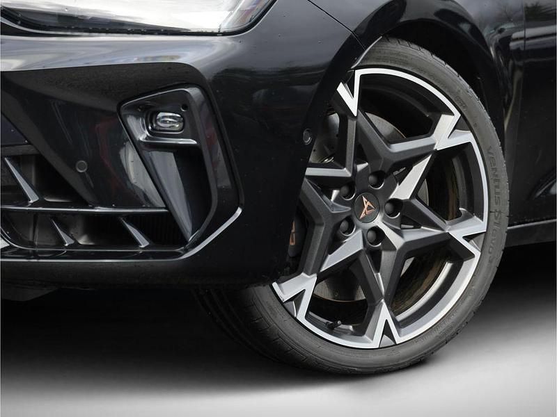 Neu Cupra Leon VZ 333 PS (244 kW) 2026 Schwarz Limousine