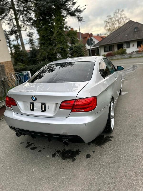 Gebraucht BMW 335 306 PS (225 kW) 2006 Grau Coupé