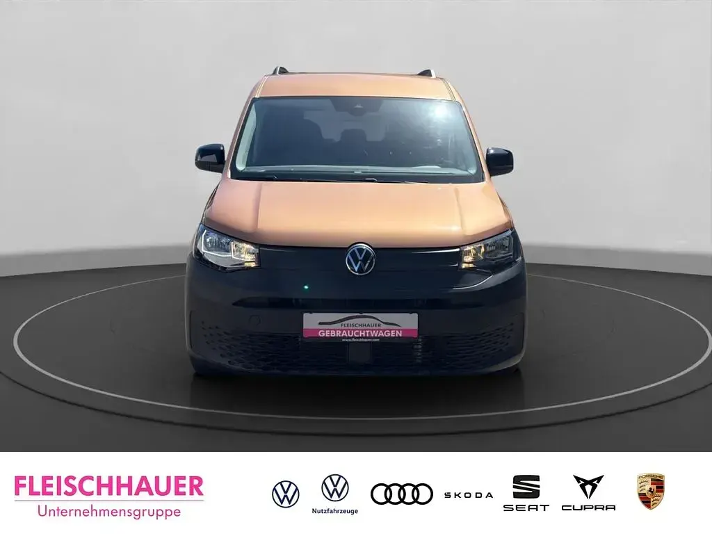 Gebraucht VW Caddy Basis 102 PS (75 kW) 2025 Braun Van / Kleinbus