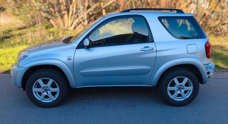 Gebraucht Toyota RAV4 150 PS (110 kW) 2004 Silber SUV