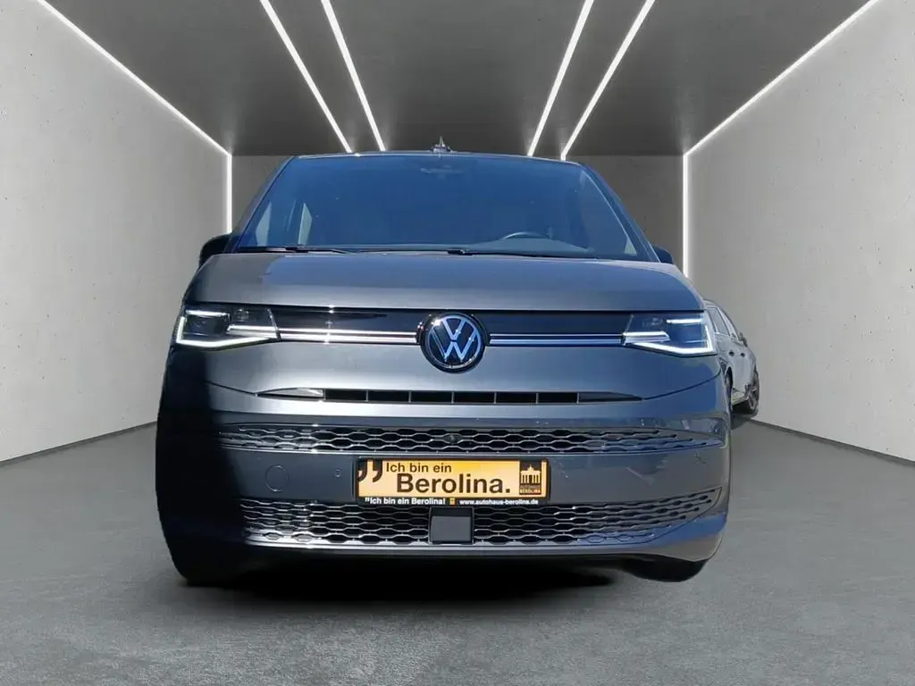 Używany VW T7 Life 150 KM (110 kW) 2025 Szary Van