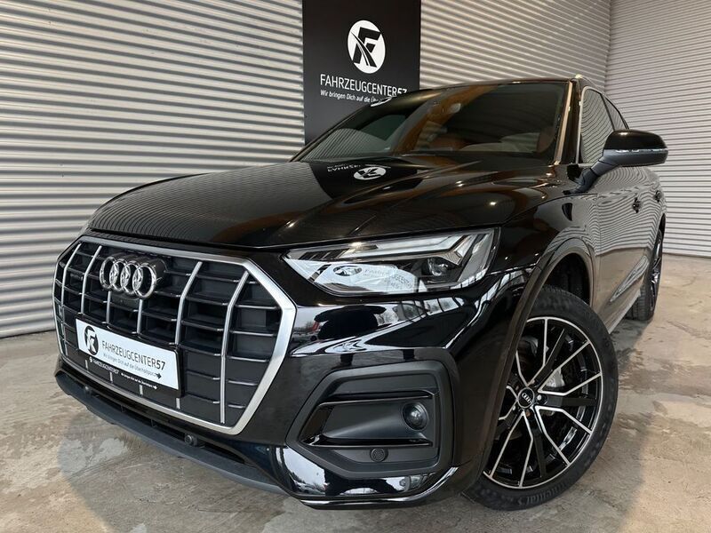Mythosschwarz Gebraucht 2021 Audi Q5 Sport SUV | 31.450 € (Superpreis) - Bild 1/4