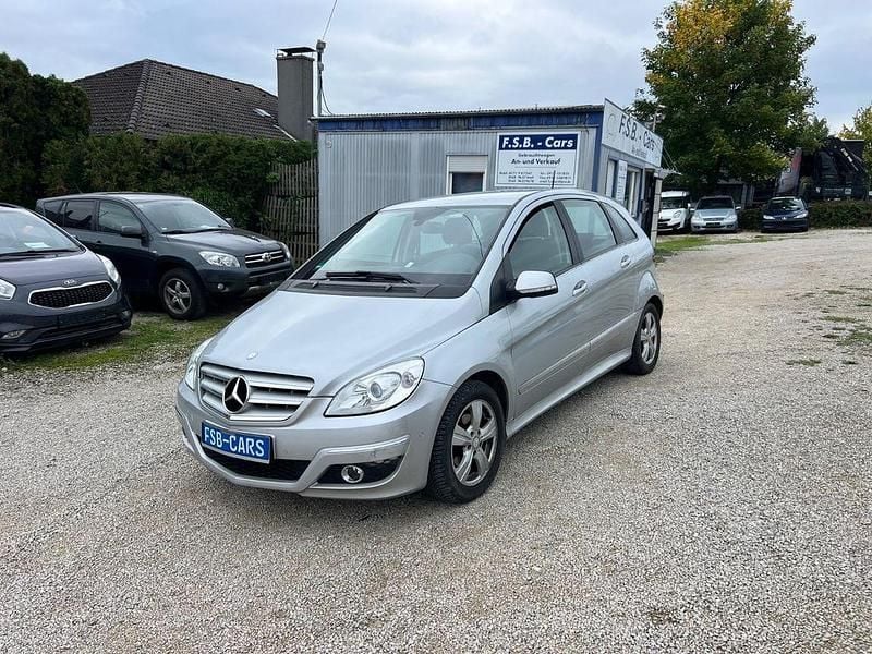Silber Gebraucht 2009 Mercedes B170 Van / Kleinbus | 4.650 € (Guter Preis) - Bild 1/4