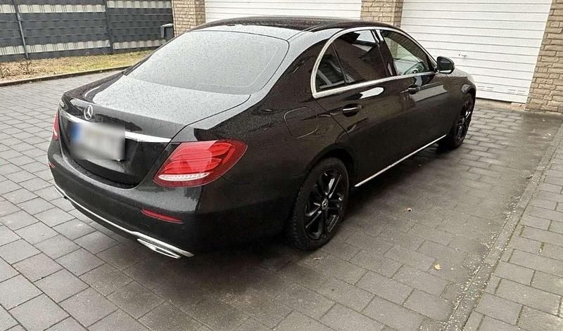 Gebraucht Mercedes E400 Exclusive 340 PS (250 kW) 2018 Schwarz Limousine