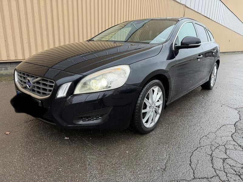 Gebraucht Volvo V60 215 PS (158 kW) 2013 Schwarz Kombi