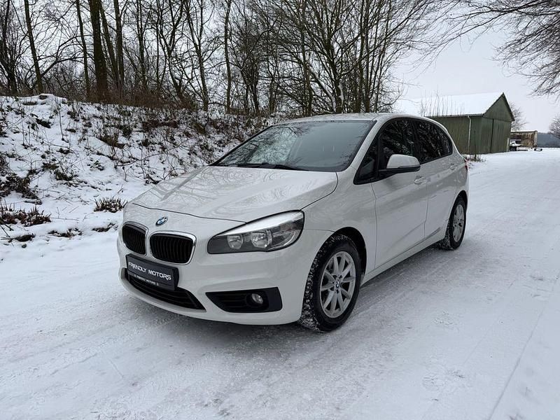 Weiß Gebraucht 2015 BMW 218 Basis Kombi | 9.000 € (Etwas zu teuer) - Bild 1/4