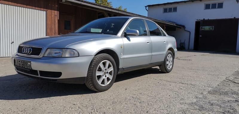 Gebraucht 1997 Audi A4 Limousine | 899 € - Bild 1/4