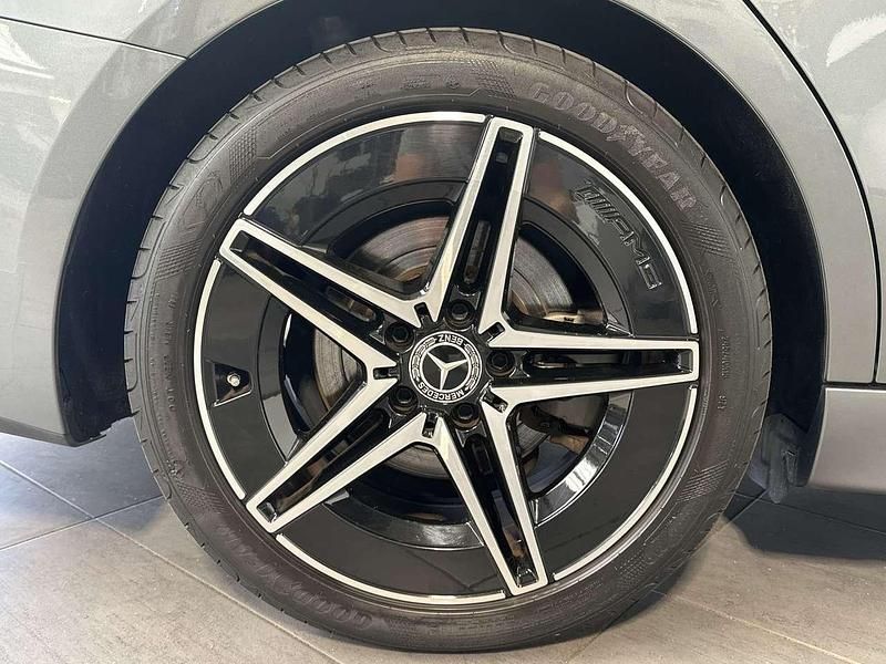 Gebraucht Mercedes C200 AMG line 163 PS (119 kW) 2022 Grau Kombi