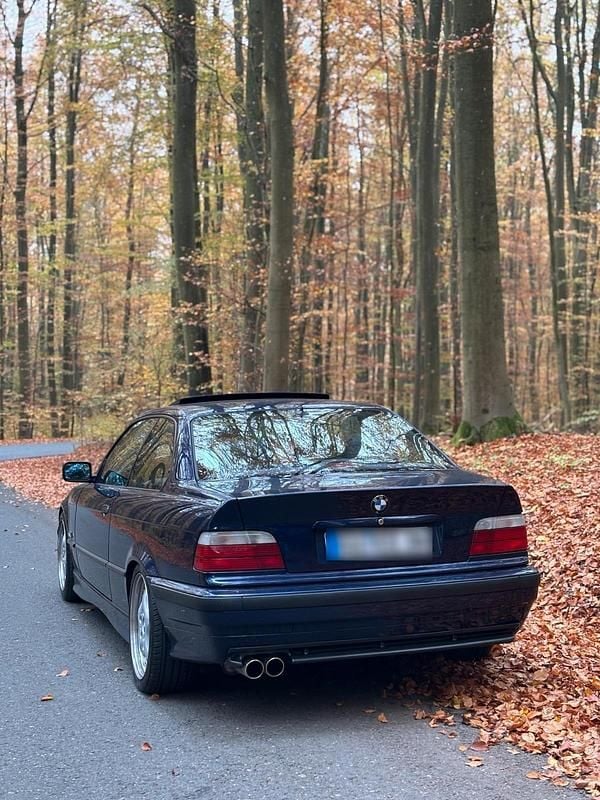Second-hand BMW 320 150 CP (110 kW) 1996 Albastru Coupe