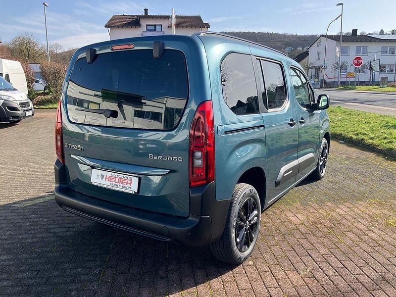 Neu Citroën Berlingo 102 PS (75 kW) 2026 Blau Van / Kleinbus