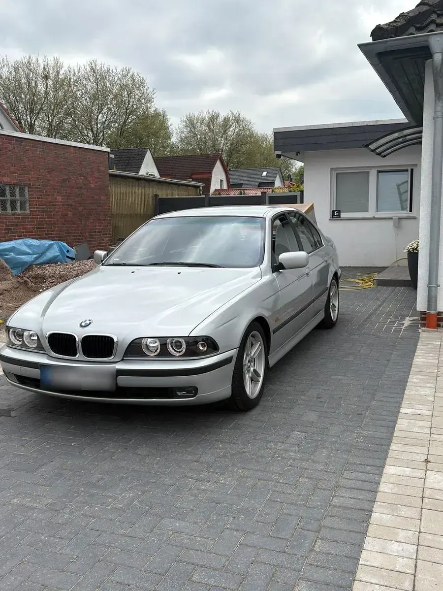 Gebraucht BMW 523 170 PS (125 kW) 1999 Grau Limousine