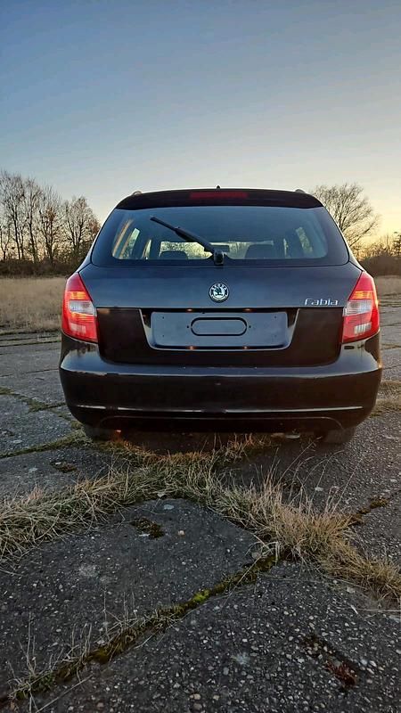 Gebraucht Skoda Fabia 75 PS (55 kW) 2010 Schwarz Kombi