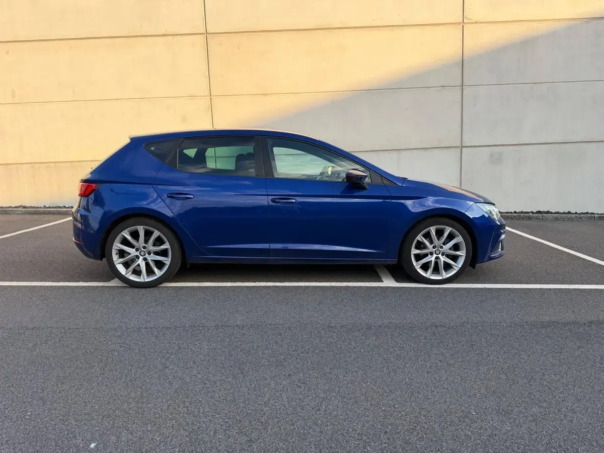Gebraucht Seat Leon FR 150 PS (110 kW) 2017 Blau Limousine