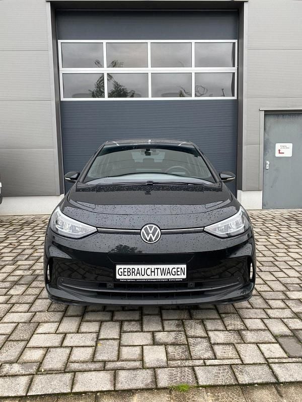 Schwarz Gebraucht 2023 VW ID.3 Pro Kleinwagen | 25.700 € (Superpreis) - Bild 1/4