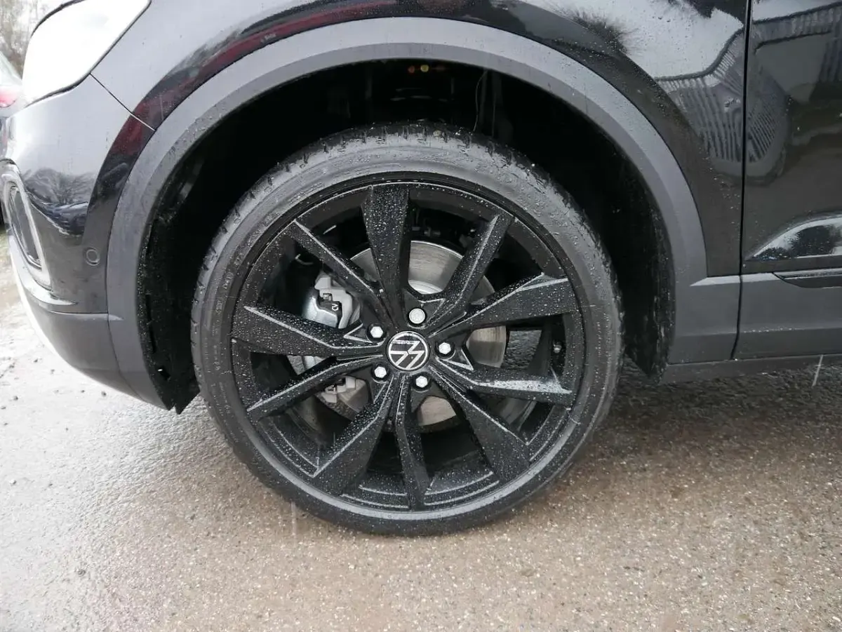 Neu VW T-Roc Style 150 PS (110 kW) 2025 Deepblack perleffekt SUV