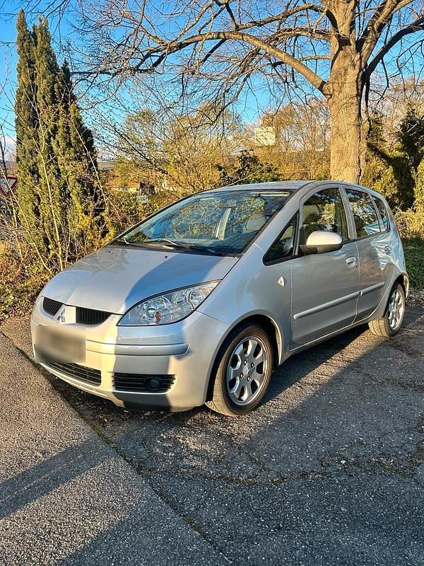 Gebraucht Mitsubishi Colt 95 PS (69 kW) 2007 Silber Kleinwagen