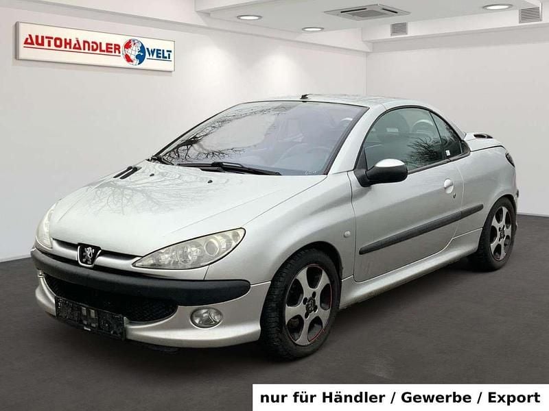 Gebraucht Peugeot 206 CC 109 PS (80 kW) 2002 Grau Cabrio