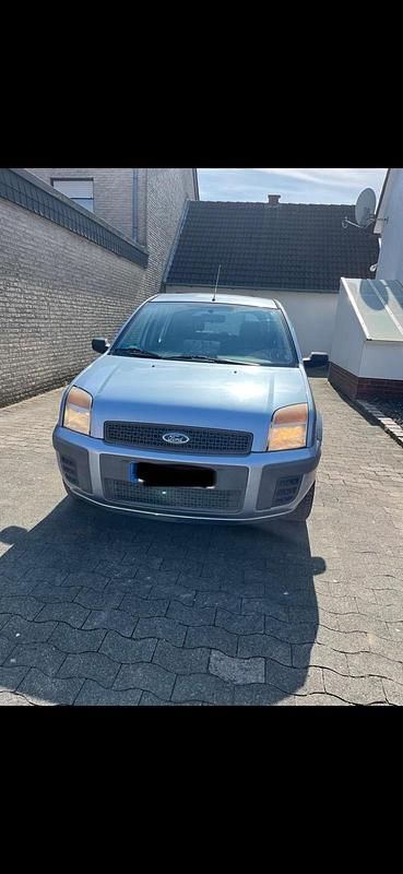 Blau Gebraucht 2006 Ford Fusion Kleinwagen | 1.650 € (Fairer Preis) - Bild 1/4