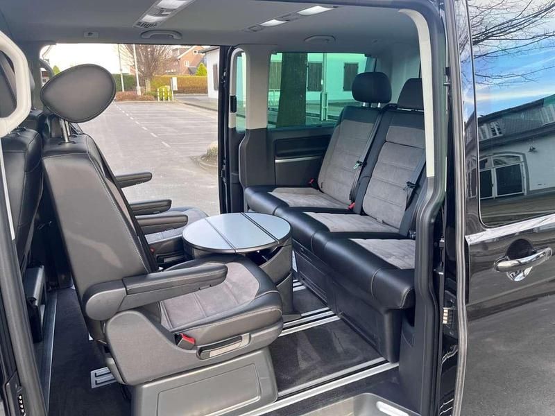Gebraucht VW Multivan Highline 199 PS (146 kW) 2021 Van