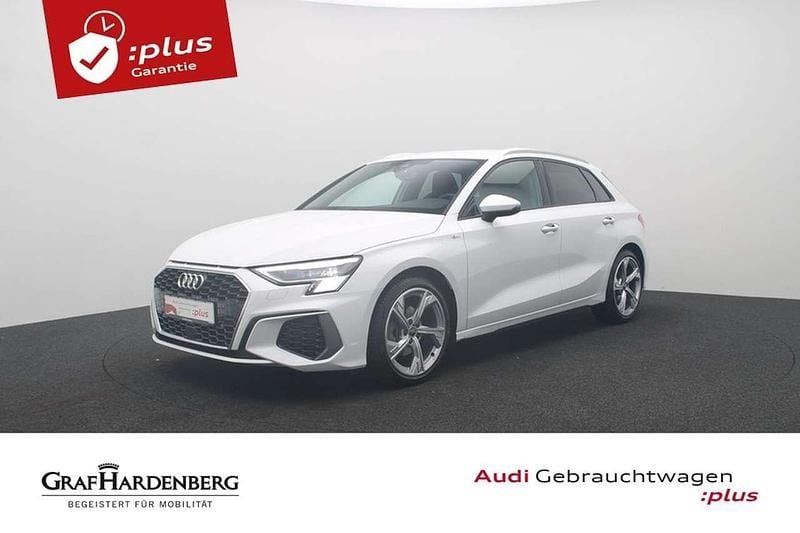 Gletscherweiß metallic Gebraucht 2024 Audi A3 Sportback S-Line Limousine | 34.980 € (Guter Preis) - Bild 1/4