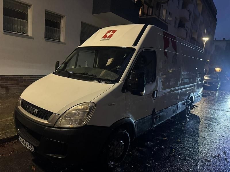 Gebraucht Iveco Daily 136 PS (100 kW) 2010 Weiß Van / Kleinbus