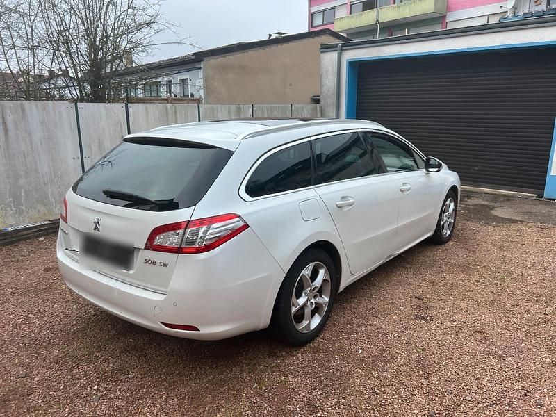 Gebraucht Peugeot 508 SW 140 PS (102 kW) 2011 Weiß Kombi