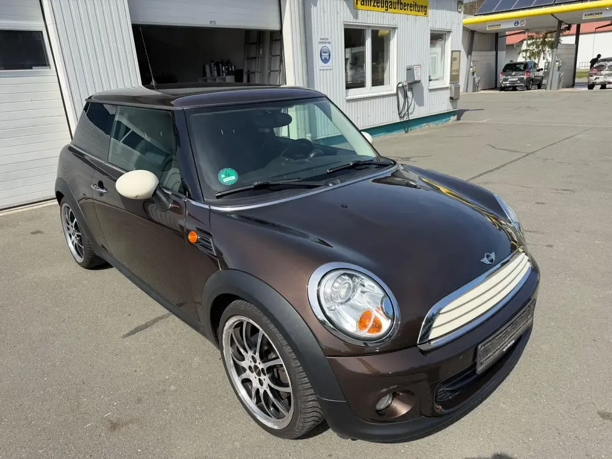 Używany Mini Cooper 98 KM (72 kW) 2011 Brązowy Hatchback