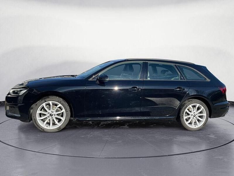 Gebraucht Audi A4 Advanced 163 PS (119 kW) 2024 Schwarz Kombi