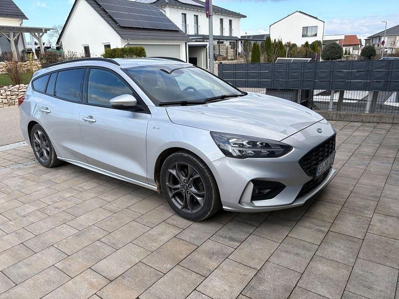 Gebraucht Ford Focus ST-Line 120 PS (88 kW) 2022 Kombi