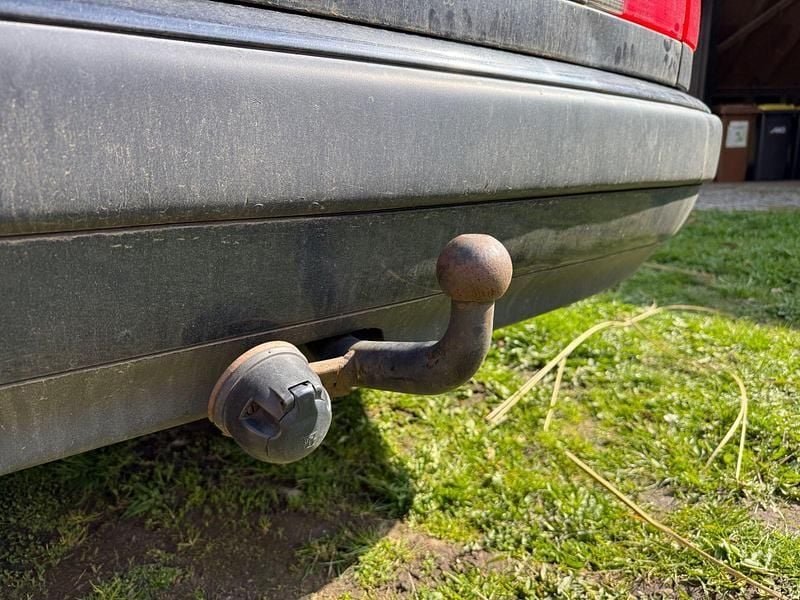 Second-hand Audi 100 133 CP (97 kW) 1992 Albastru Berlinǎ