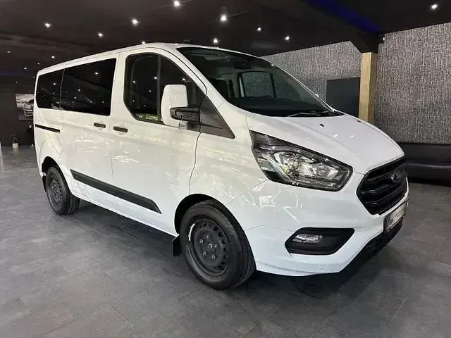 Gebraucht Ford Transit Custom 150 PS (110 kW) 2024 Andere Kombi