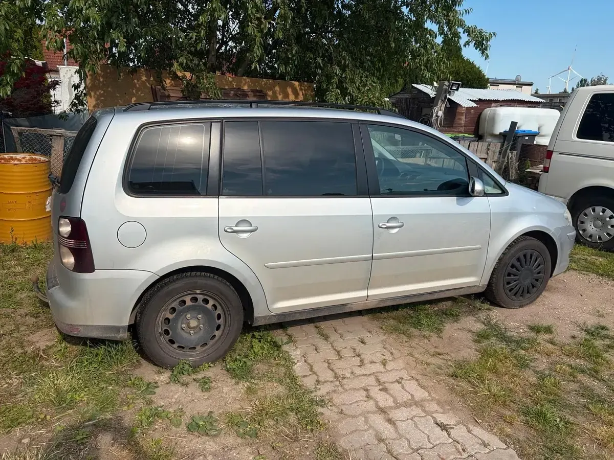 Gebraucht VW Touran 102 PS (75 kW) 2007 Grau Van / Kleinbus