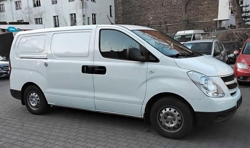 Gebraucht Hyundai H-1 110 PS (80 kW) 2011 Weiß Van / Kleinbus