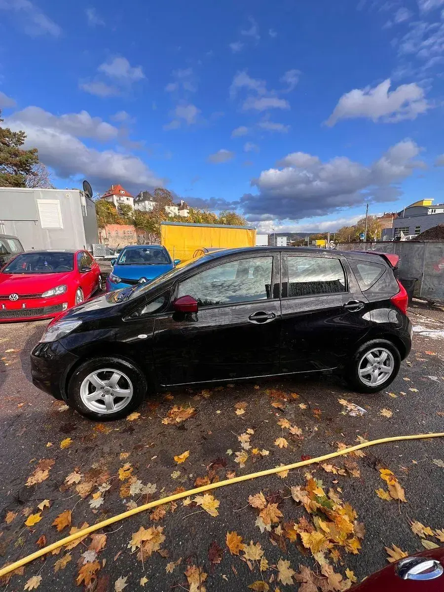 Gebraucht Nissan Note Tekna 90 PS (66 kW) 2016 Schwarz Kleinwagen