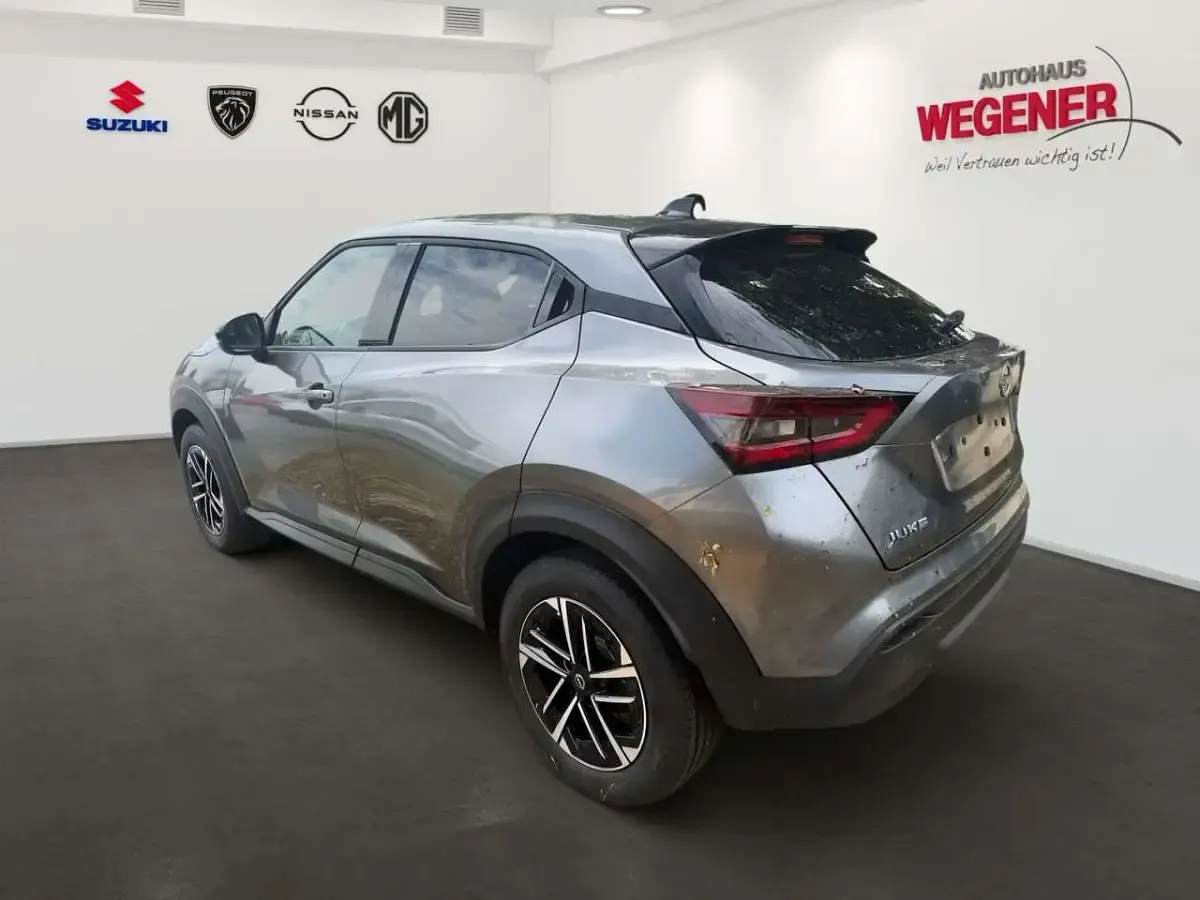 Neu Nissan Juke N-Connecta 114 PS (83 kW) 2026 Grau SUV