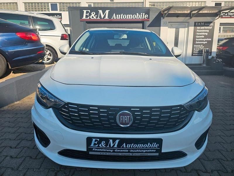 Gebraucht Fiat Tipo Easy 95 PS (69 kW) 2019 Weiß Limousine