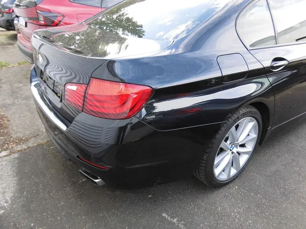 Gebraucht BMW 550 Comfort Edition 408 PS (300 kW) 2012 Schwarz Limousine