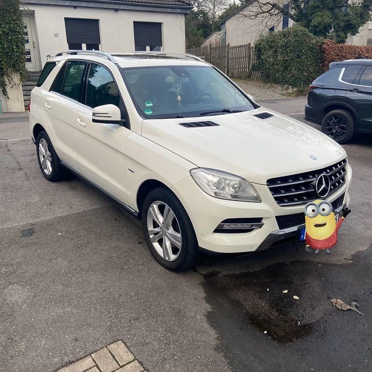 Gebraucht Mercedes ML250 204 PS (150 kW) 2012 Weiß SUV