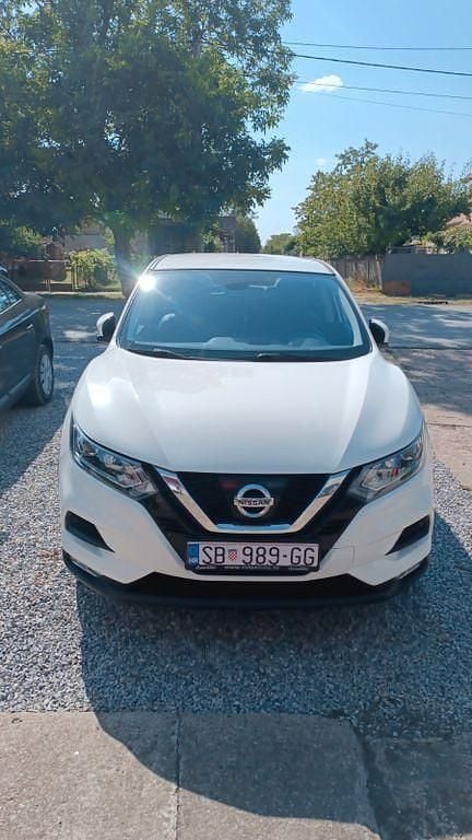 Weiß Gebraucht 2017 Nissan Qashqai Acenta SUV | 13.000 € (Fairer Preis) - Bild 1/4