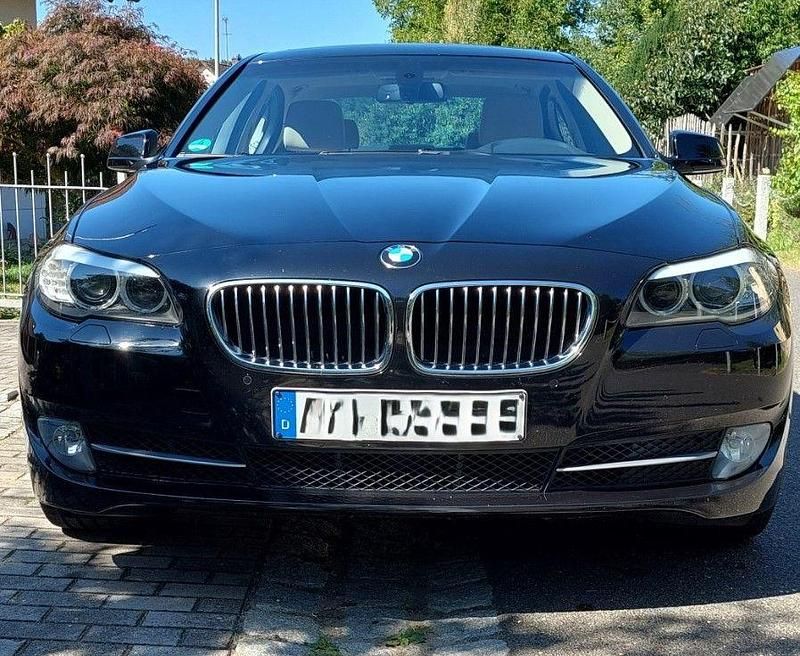 Schwarz Gebraucht 2010 BMW 535 Limousine | 17.100 € (Guter Preis) - Bild 1/4