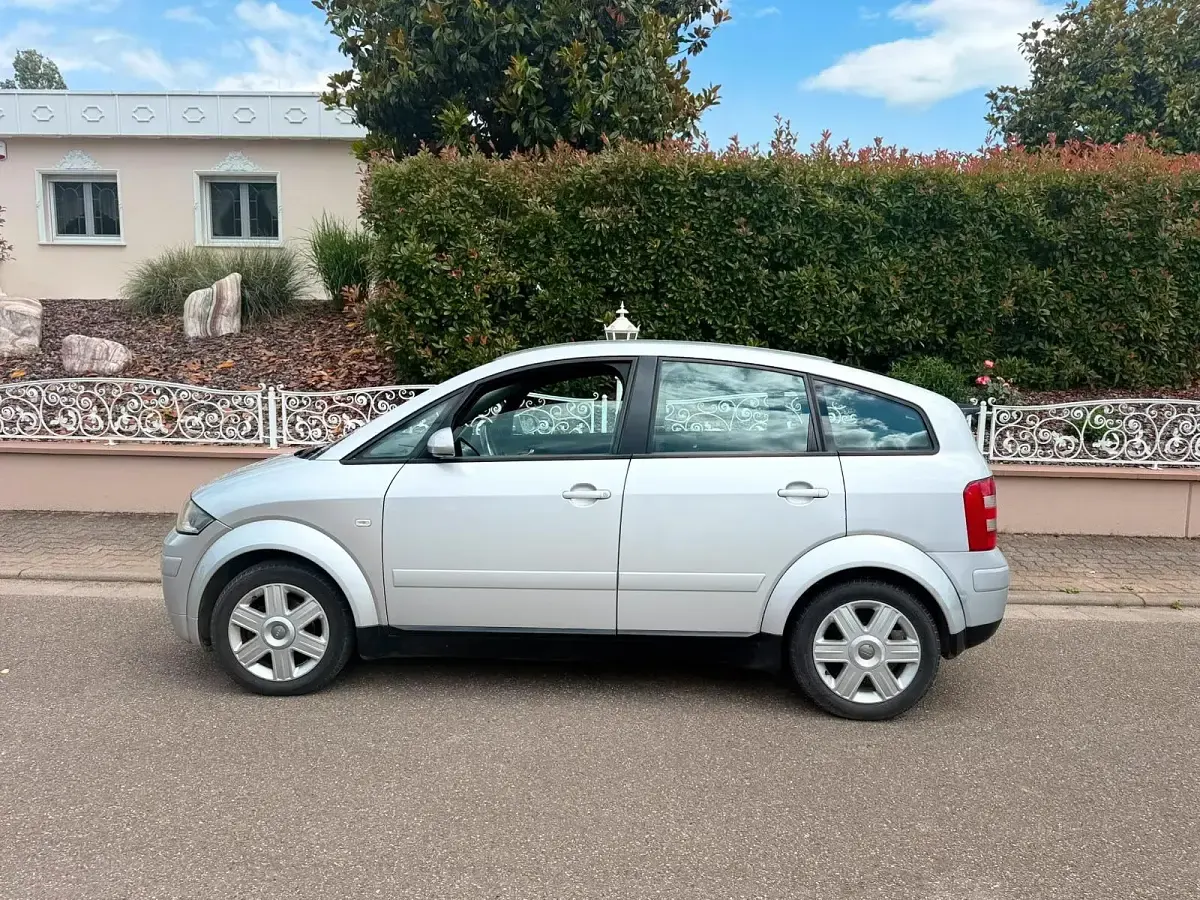 Gebraucht Audi A2 75 PS (55 kW) 2003 Silber Kleinwagen